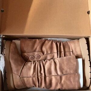 Sketchers Knee-Boots